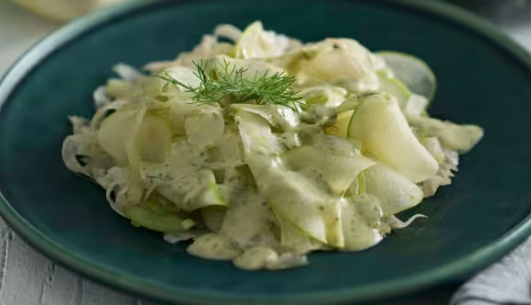 Venkelsalade met bleekselderij en appel